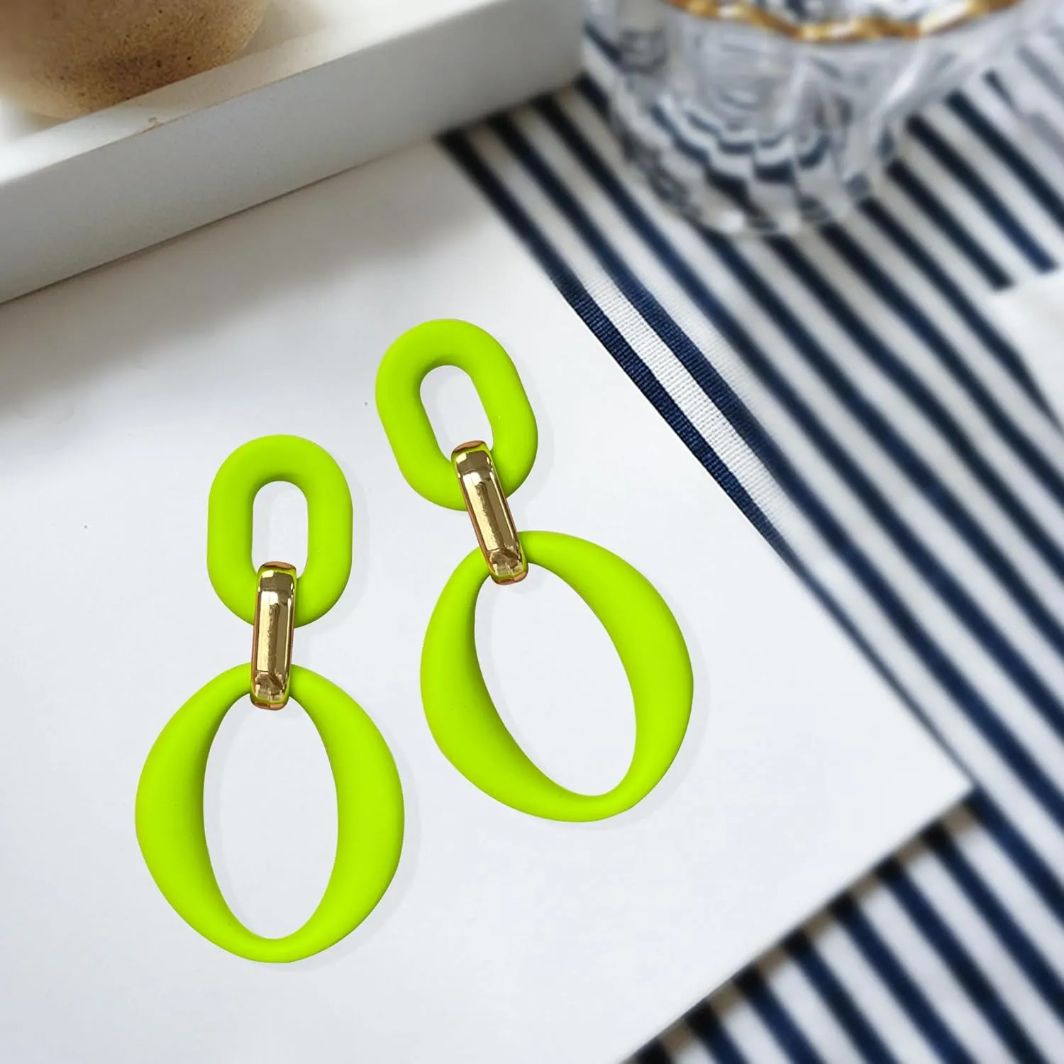 Neon Acrylic oval Earrings Fashion Acrylic Oval Link Hoop Statement Drop Earrings for Women